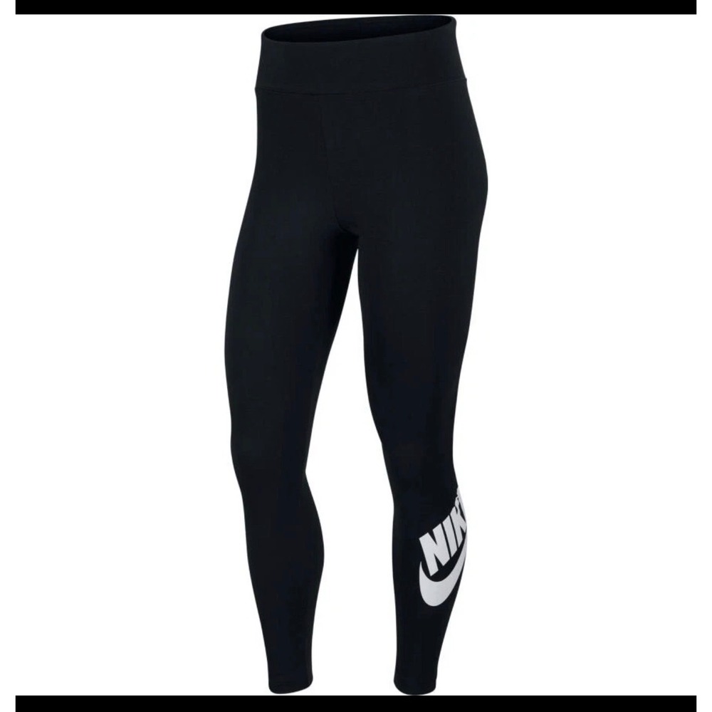 Nike Sportswear Essential Women High Rise Tight Fit Leggings Black XS NEW